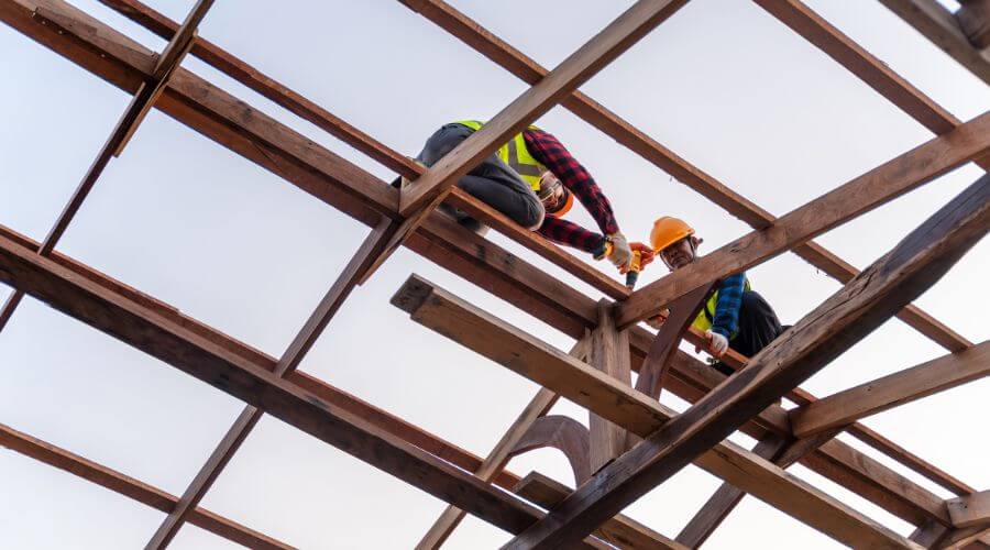 Professional gutter cleaning services in Southbury, CT